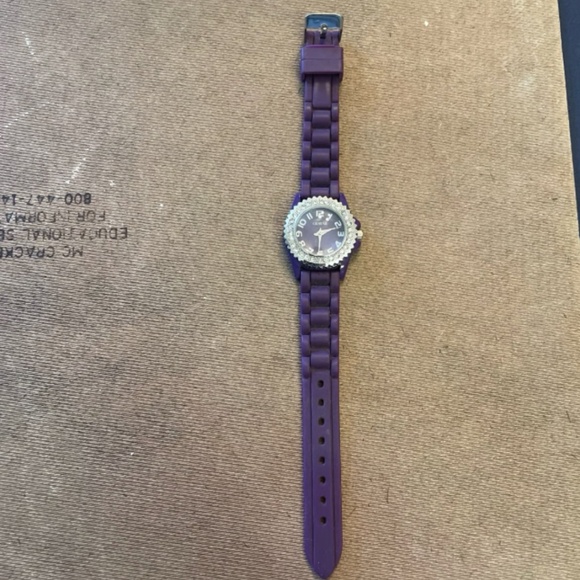 Geneva Silicone Watch - Picture 1 of 6